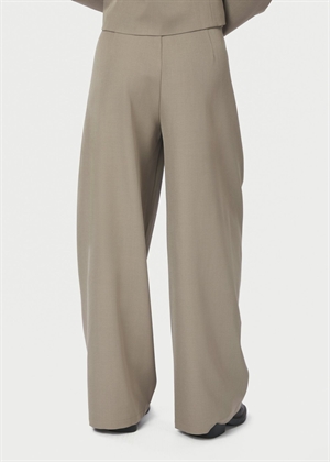 Massie structure buks Warm Grey Neo Noir 